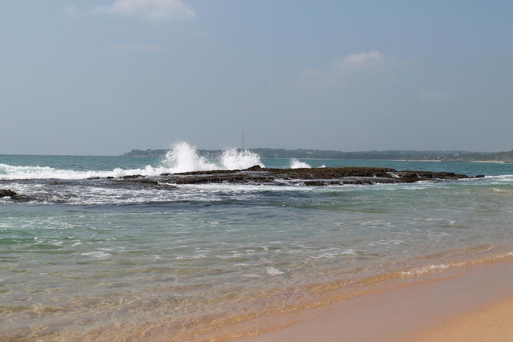 Chillenjoy Cabanas & Restaurant Tangalle Extérieur photo