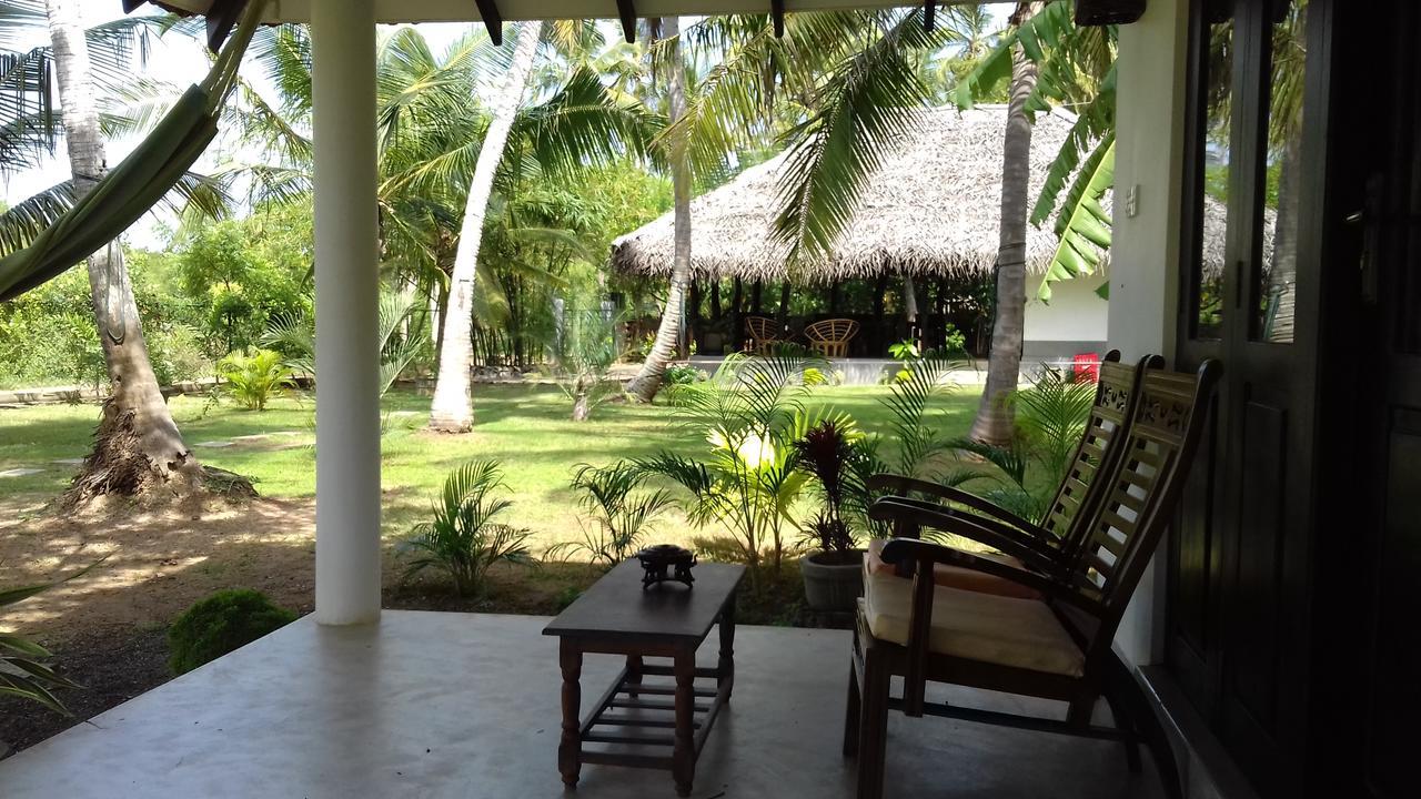 Chillenjoy Cabanas & Restaurant Tangalle Extérieur photo