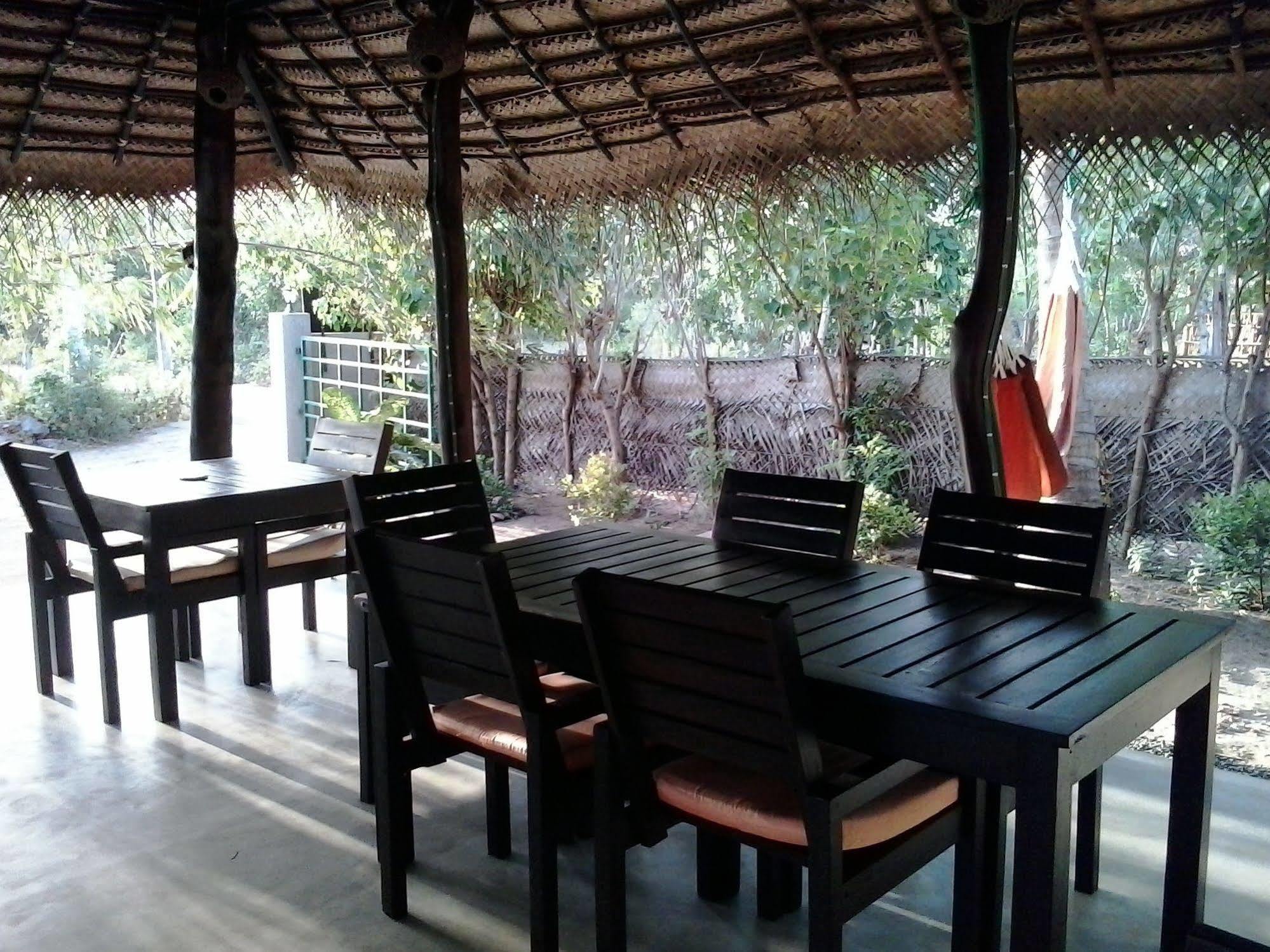 Chillenjoy Cabanas & Restaurant Tangalle Extérieur photo